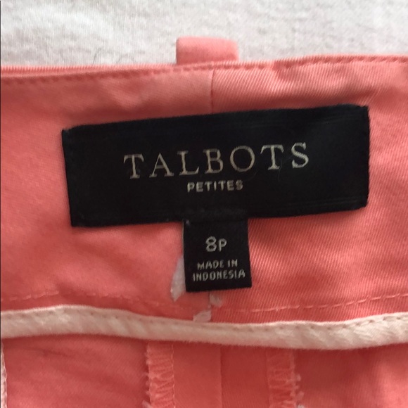 Talbots women’s embroidered fish shorts - Picture 3 of 6